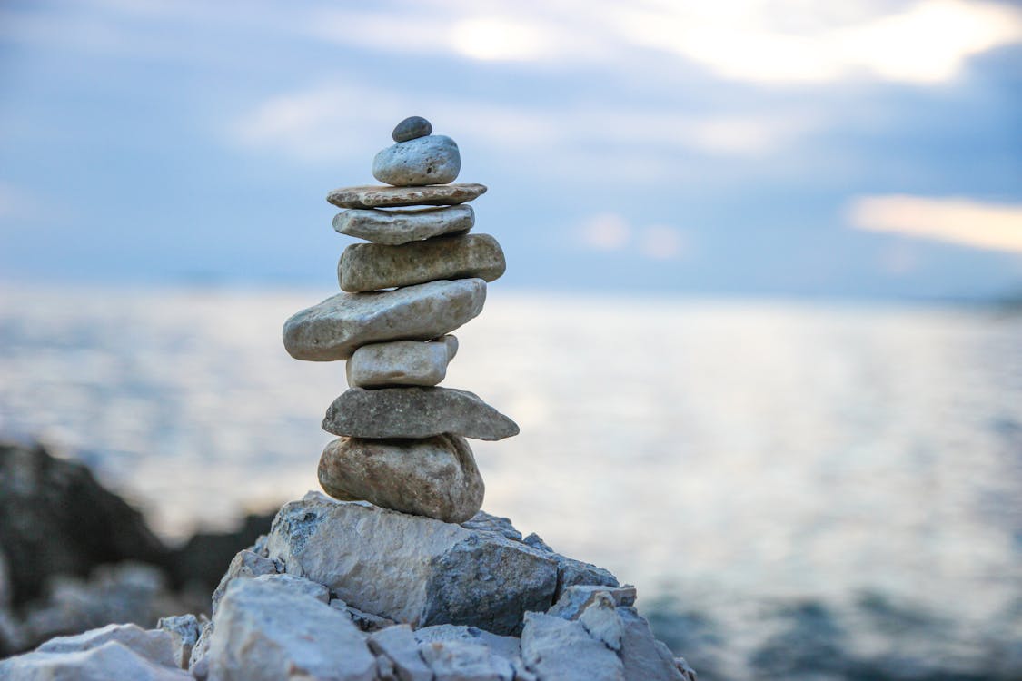 Безкоштовне стокове фото на тему «баланс, балансування каміння, безтурботний»