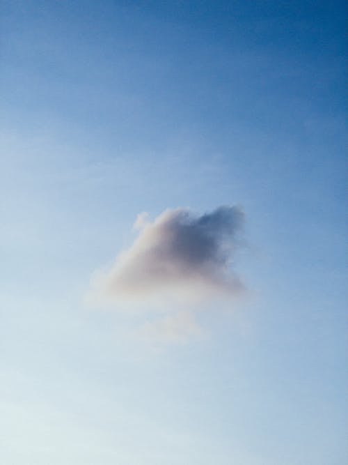 Free คลังภาพถ่ายฟรี ของ skyscape, ขาว, ครึ้มเมฆ Stock Photo