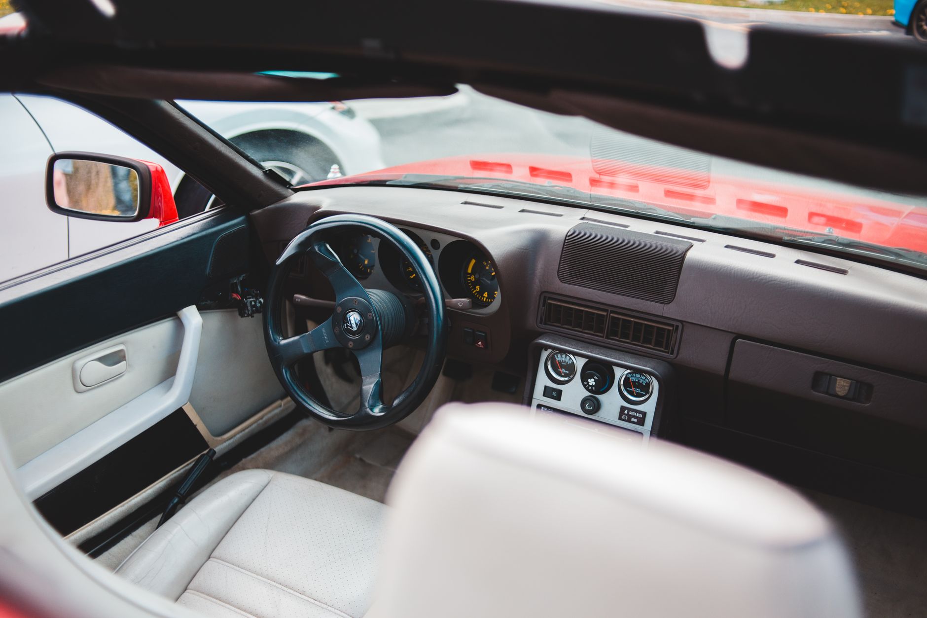 911 cockpit interior