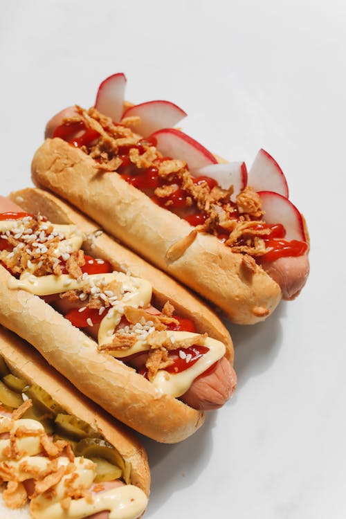 Hotdog Sandwiches With Ketchup