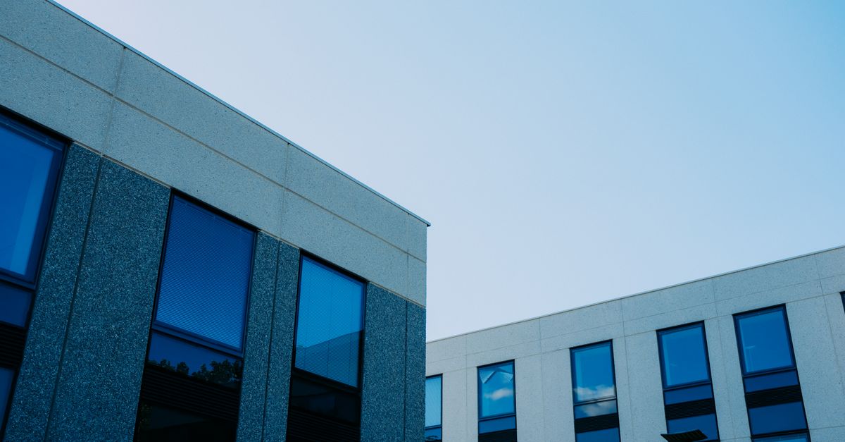 AI rīki sadārdzina biroju iekārtošanu: investīcijas dzen augšup fit-out izmaksas