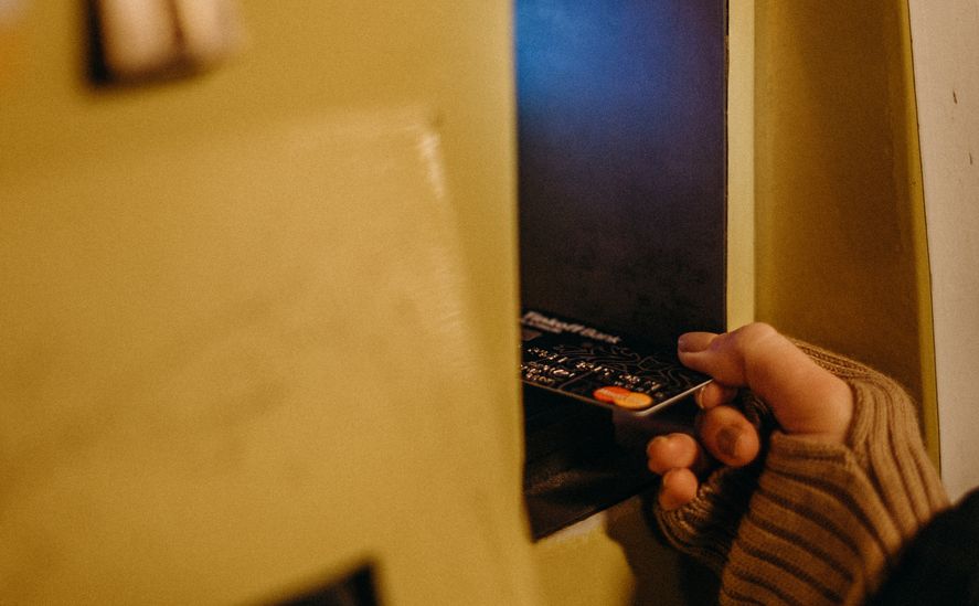 Online Casino: Spielautomaten und Live-Spiele im Überblick