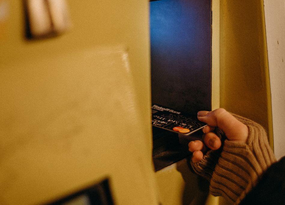 Online Casino: Spielautomaten und Live-Spiele im Überblick