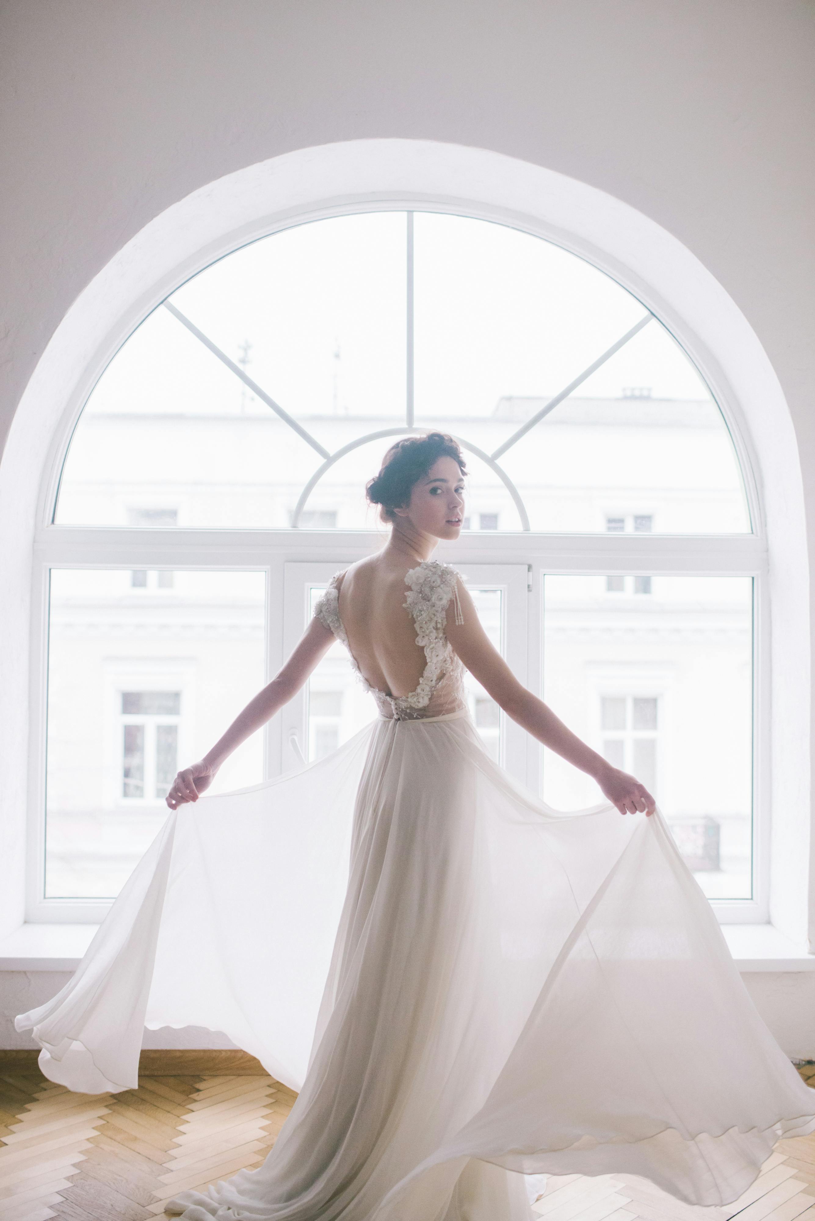 What is the opposite of self-sufficient?