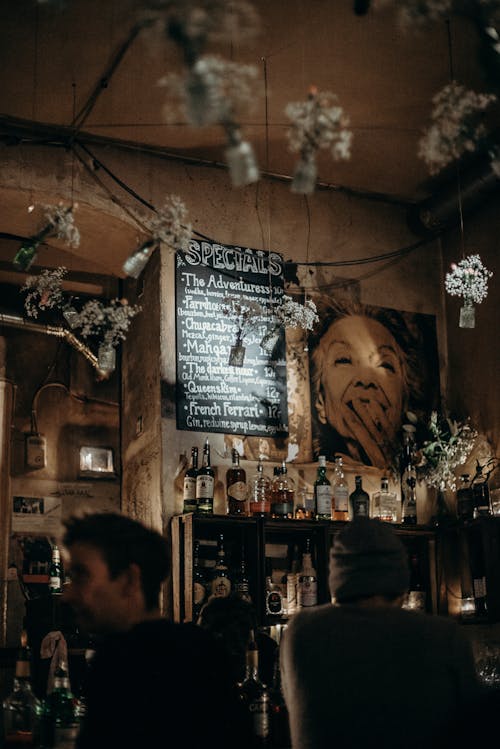 Fotobanka s bezplatnými fotkami na tému bar, bar a kaviareň, bistro