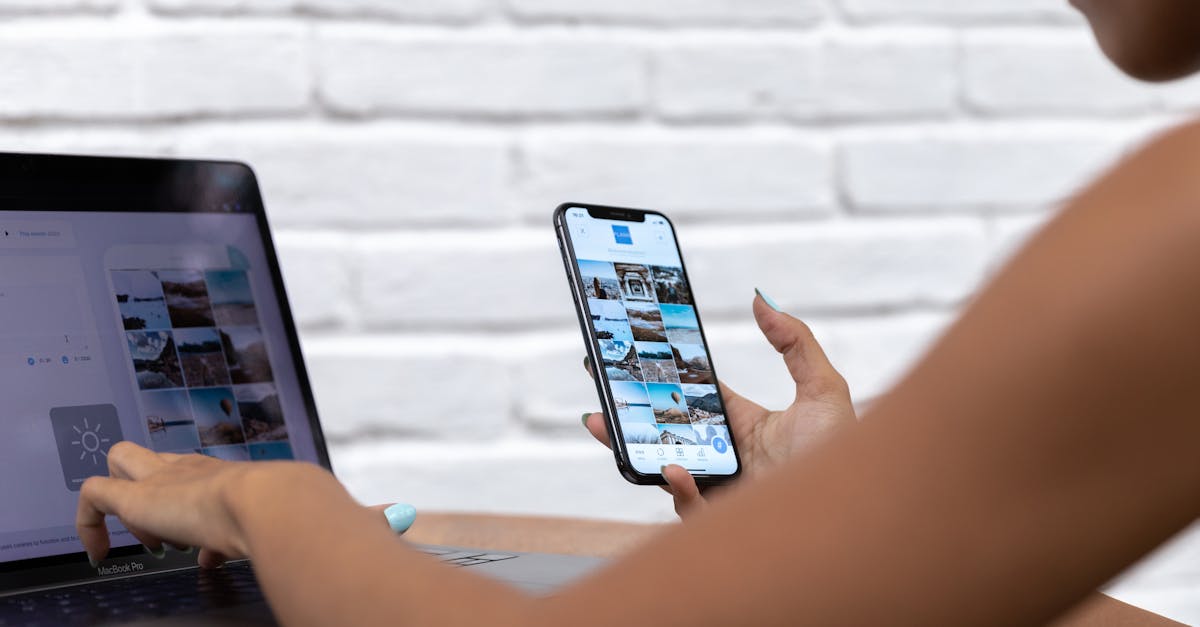 People Who Don't Post on Social Media Often Share These Personality Traits