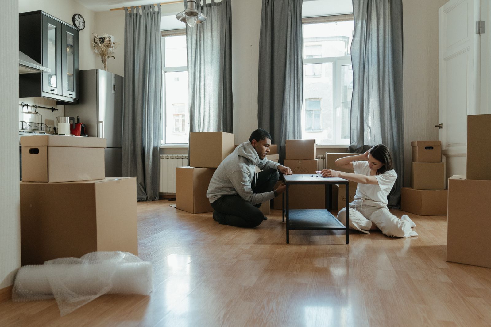 Möbelaufbau in einer Wohnung