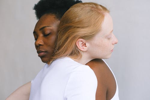 Ilmainen kuvapankkikuva tunnisteilla afroamerikkalaiset naiset, gay, halaus