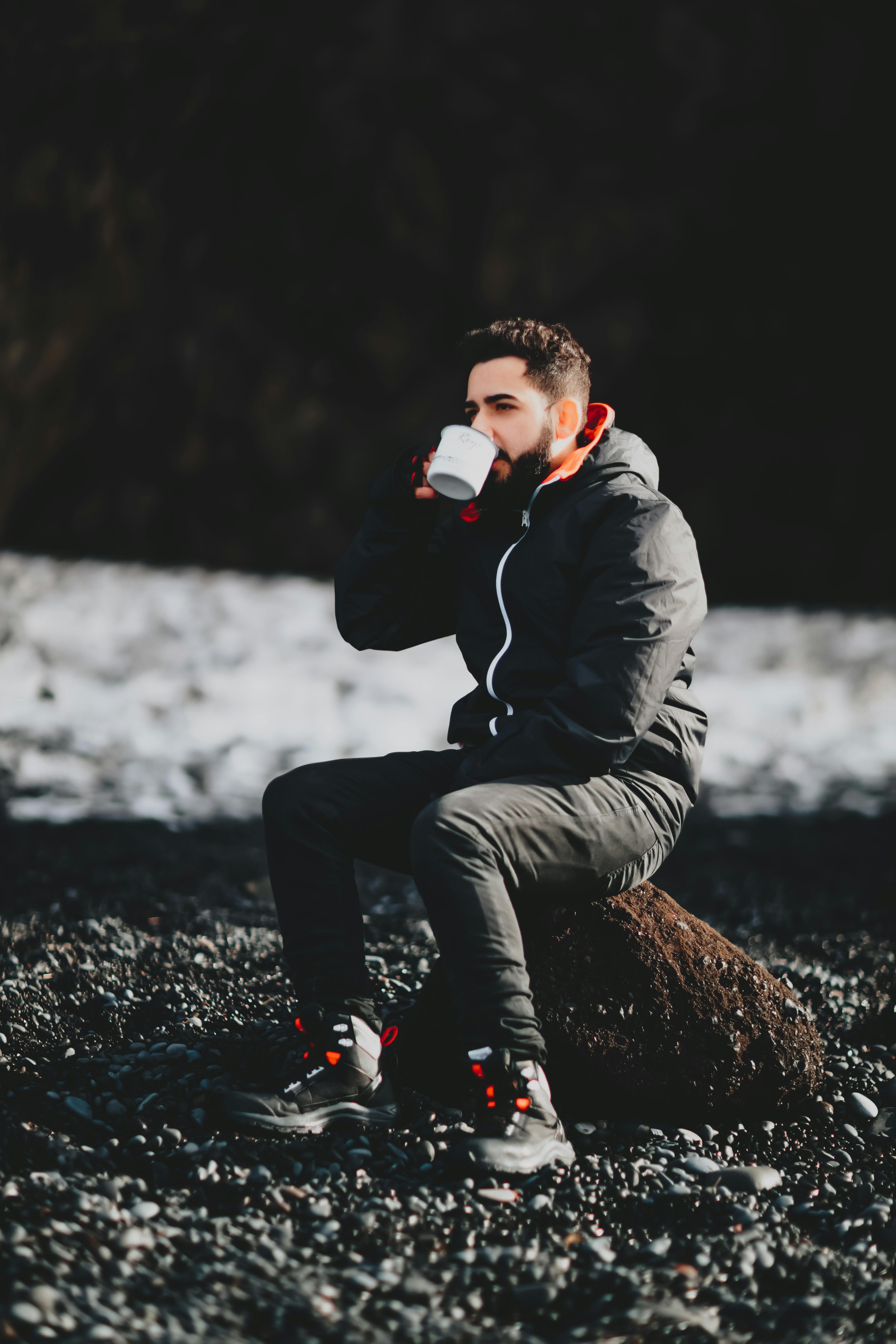 Is it better to drink warm or cold water?