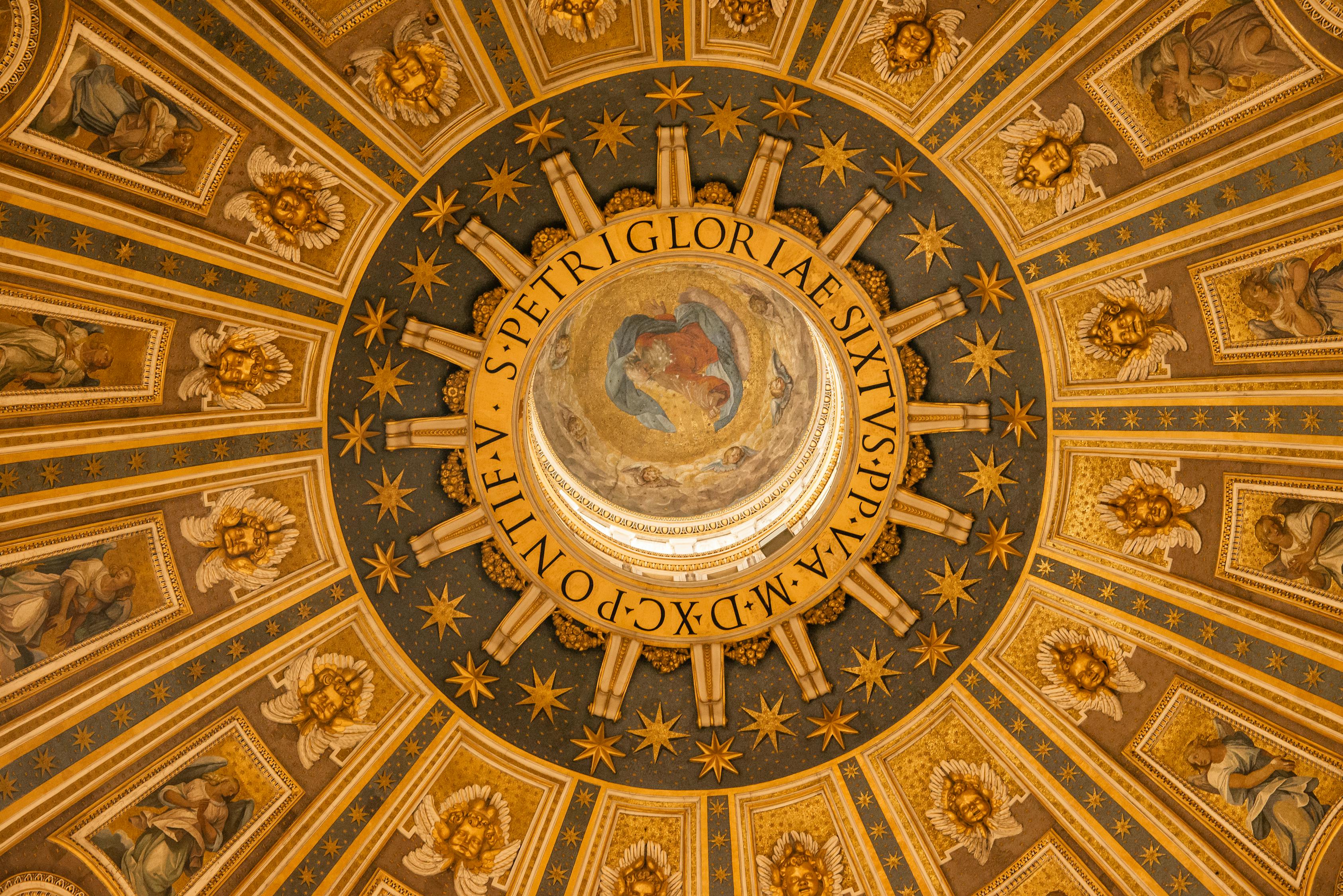 Amazing view of dome ceiling of St. Peters Basilica · Free Stock Photo