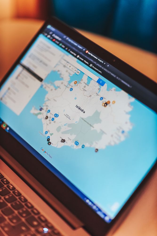 Map On Screen Photos, Download The BEST Free Map On Screen Stock Photos ...
