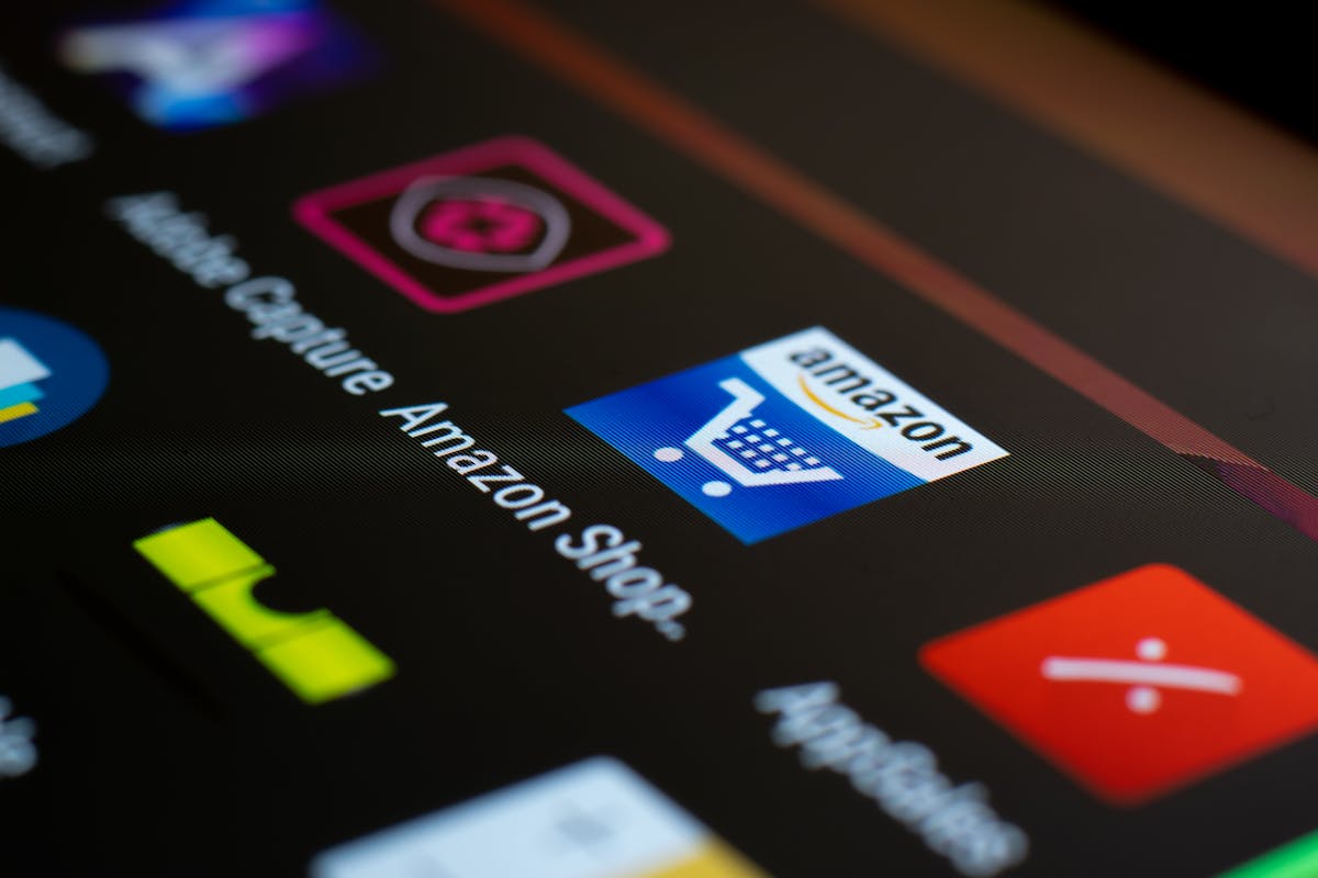 Amazon's E-commerce Domination: Lessons for Crypto Innovators