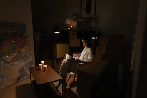 Foto profissional grátis de apartamento, arca, caixa de papelão