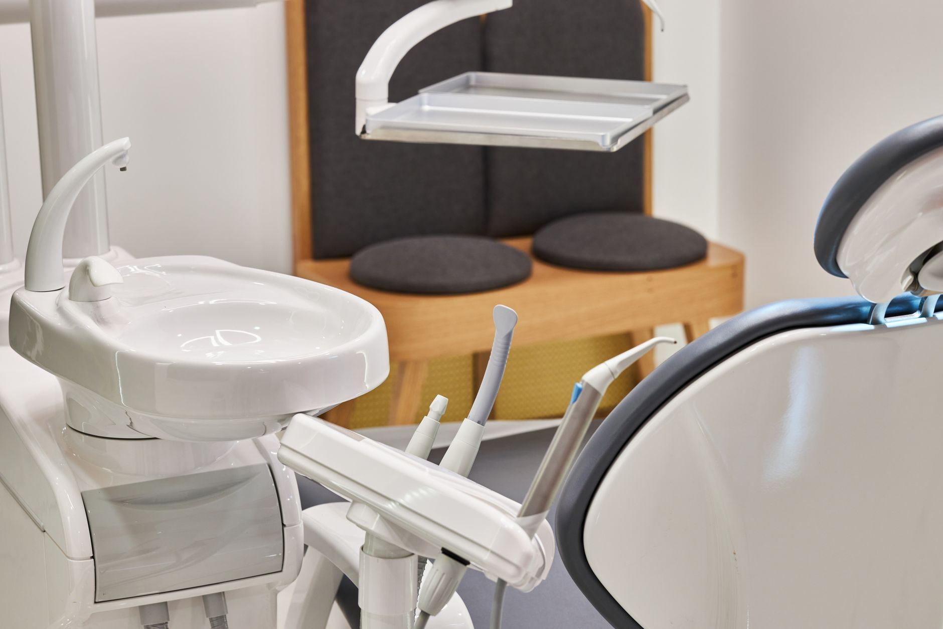 Bright and modern dental clinic with advanced equipment and comfortable seating area.