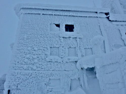 Kostnadsfri bild av hus, moutains, snö