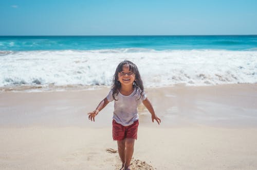 Fotobanka s bezplatnými fotkami na tému ázijské dievča, Bali, breh