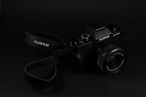 dslr, Fujifilm, kamera içeren Ücretsiz stok fotoğraf