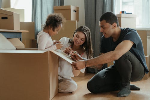 aile, apartman, beraber içeren Ücretsiz stok fotoğraf