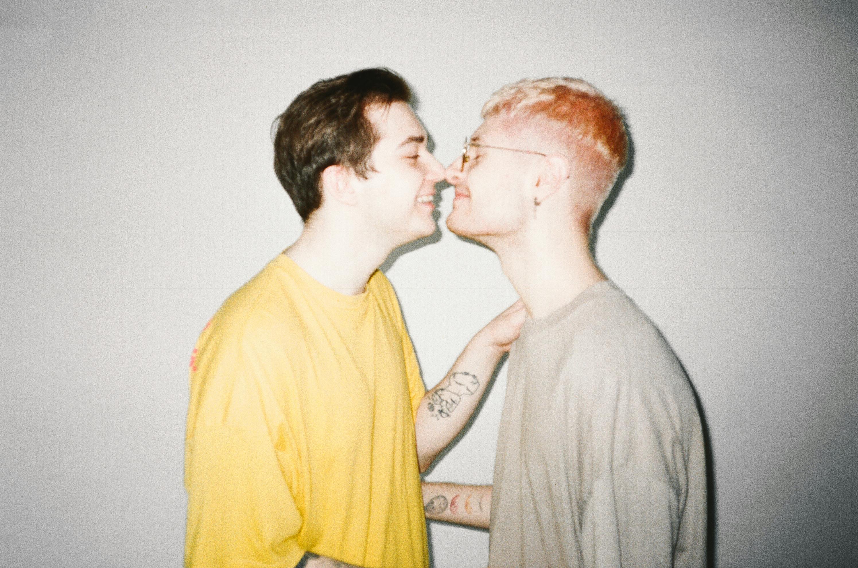 What does rubbing noses together mean?