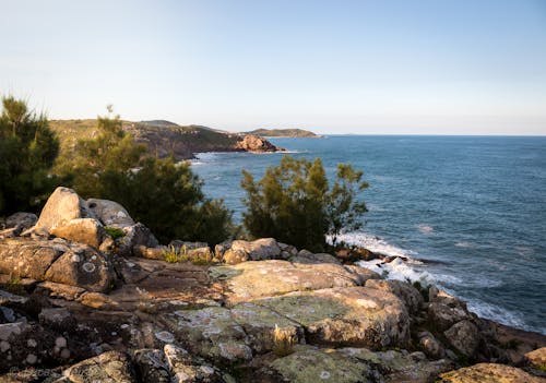 Безкоштовне стокове фото на тему «grandes rochas, montanhas, коста ду океано»