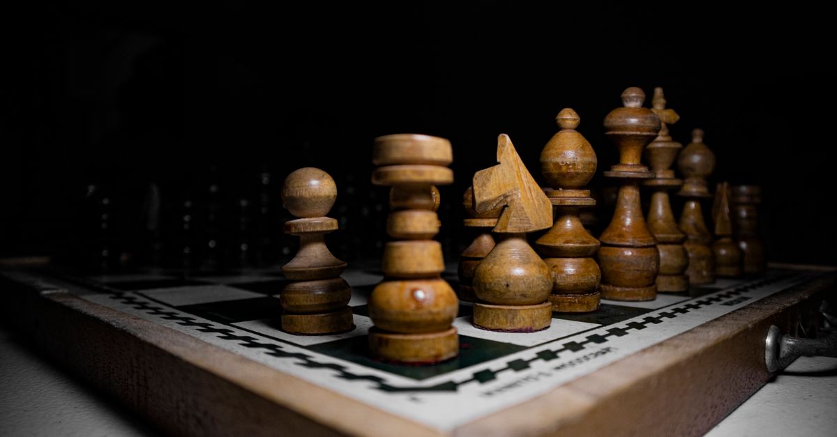 Jeu d'Échecs en Bois Raffiné | Les Échiquiers du Roi Jeu d'Échecs en Bois Raffiné | Les Échiquiers du Roi