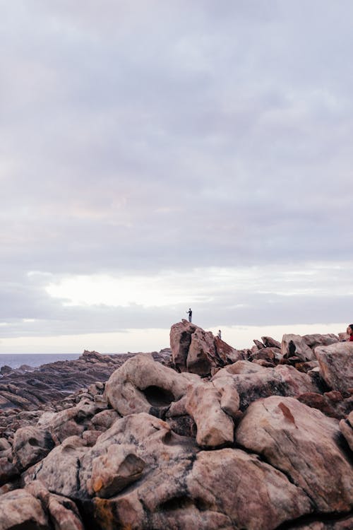 Fotobanka s bezplatnými fotkami na tému balvan, breh, Copy Space