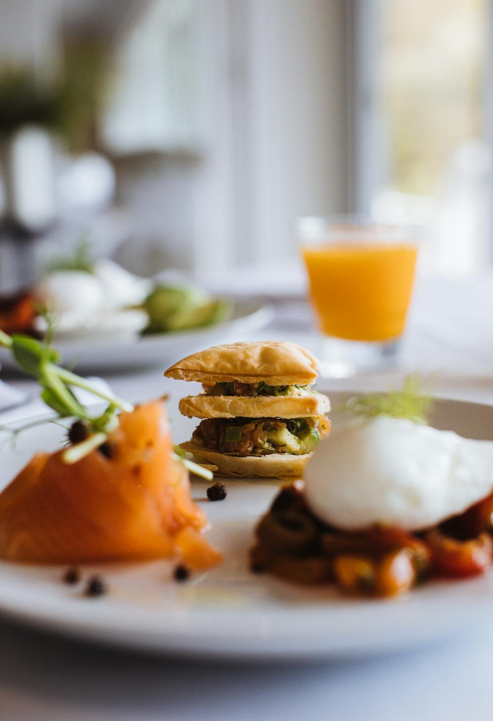 Breakfast Hawaiian Roll Sandwiches