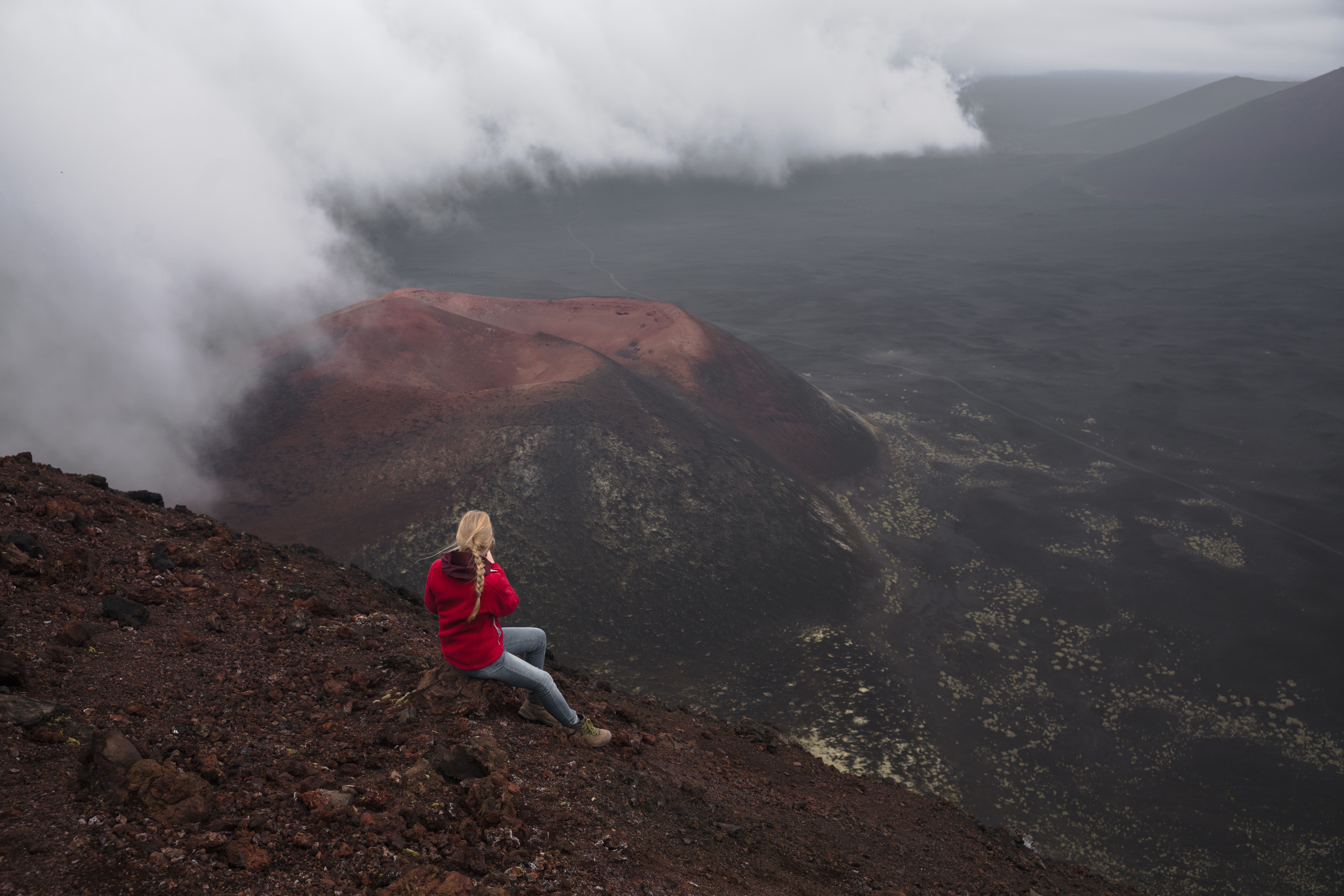 Lake Voui (Manaro Voui) Crater Hike