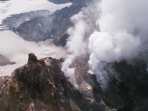 クレーター, ミスト, 噴火の無料の写真素材