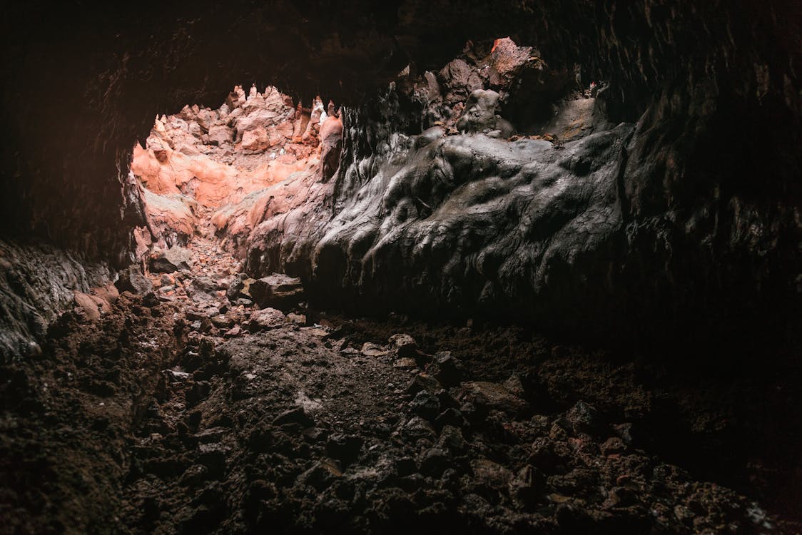 Foto profissional grátis de adega, caverna, cenário