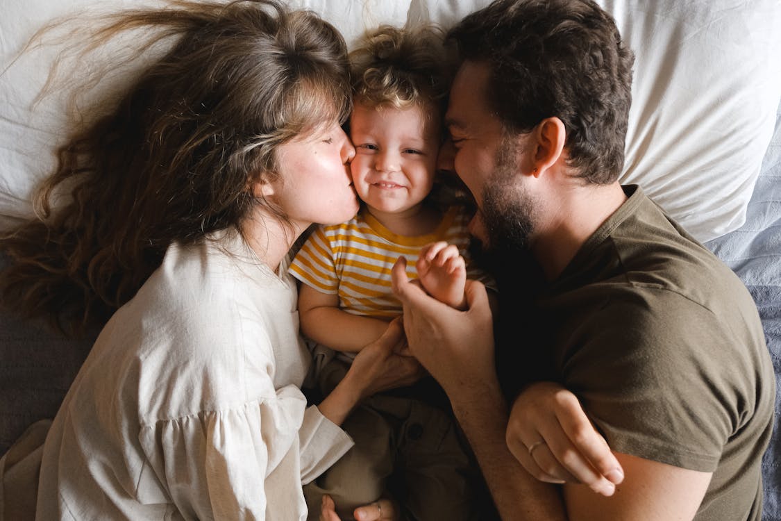 Gratis Fotos de stock gratuitas de #interior, abrazar, abrazo Foto de stock