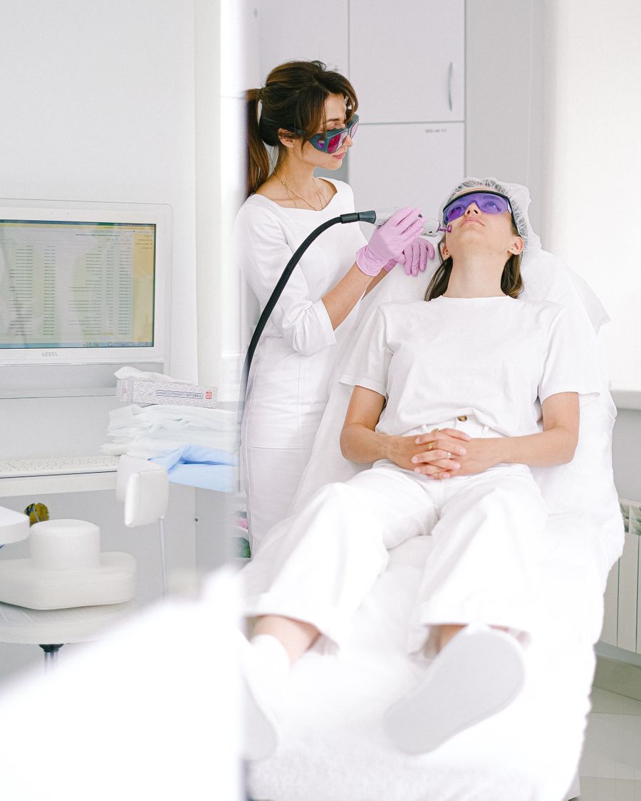 Treatment room during a skin laser session at Bailor Clinic, a doctor-led skin clinic in Sinsa, Gangnam
