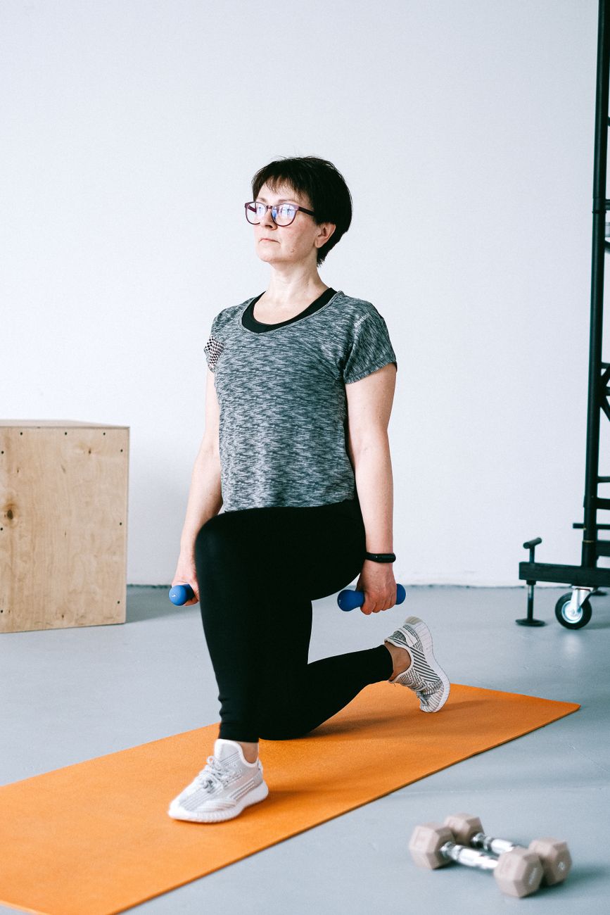 How to Do a Proper Lunge for Beginners: 9 Essential Tips 2025 Pinterest