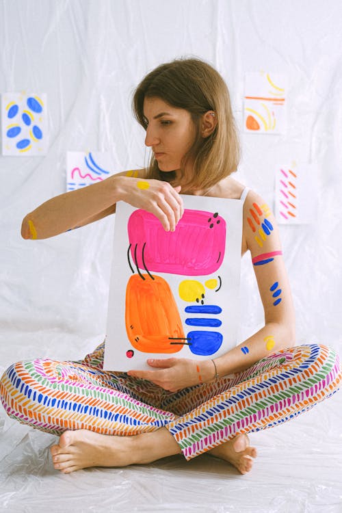 Darmowe zdjęcie z galerii z artysta, farba, kaukaski kobieta