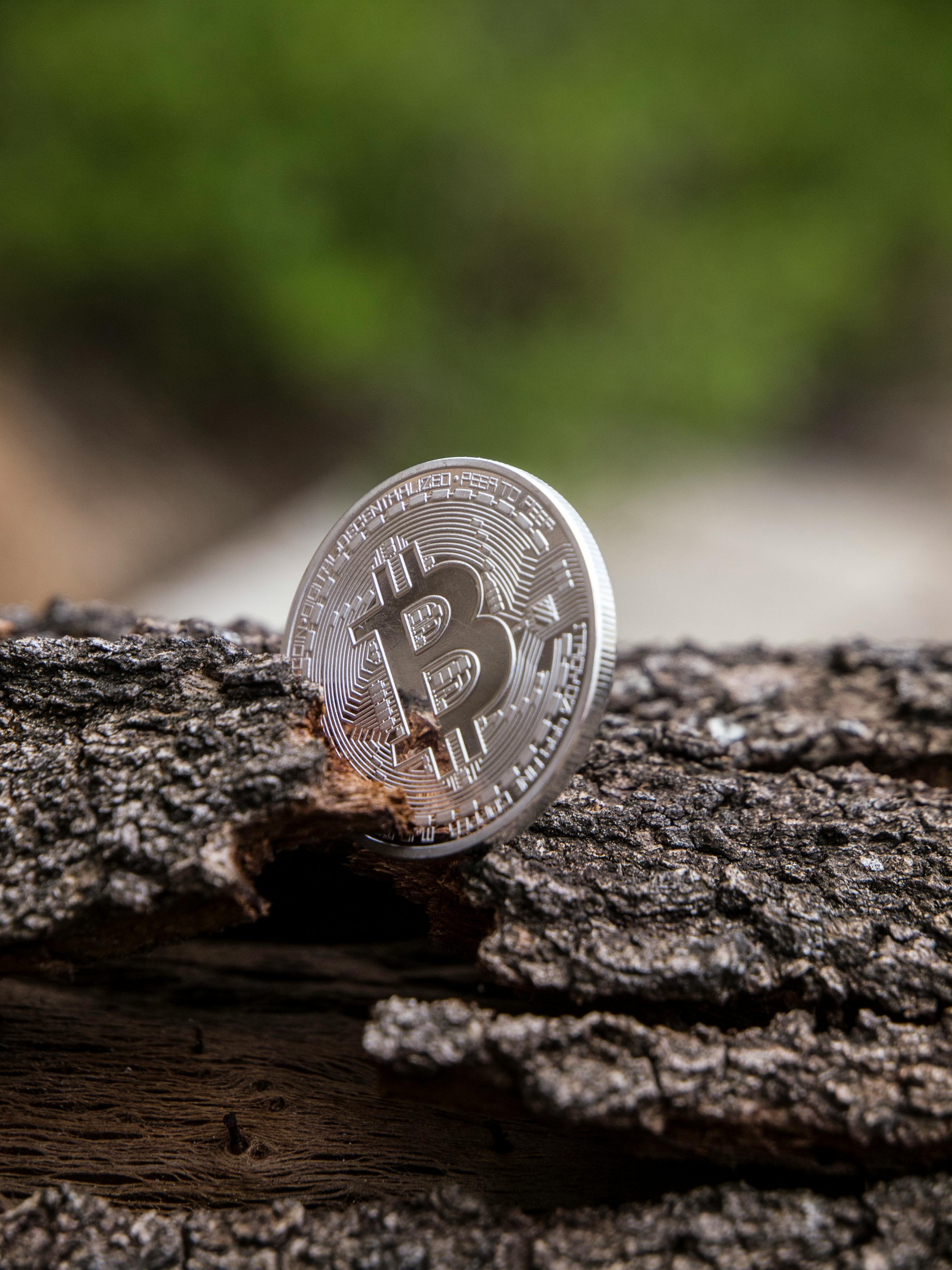 Is it better to buy silver coins or bars?