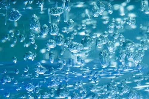 Foto d'estoc gratuïta de aigua, blau, bombolles