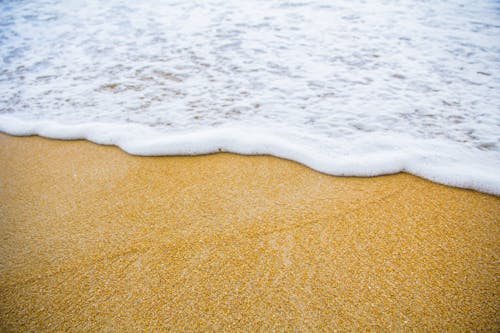 Безкоштовне стокове фото на тему «безтурботний, берег моря, білий»
