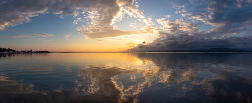 Ilmainen kuvapankkikuva tunnisteilla céu bonito, nuvens no céu, por do sol da praia