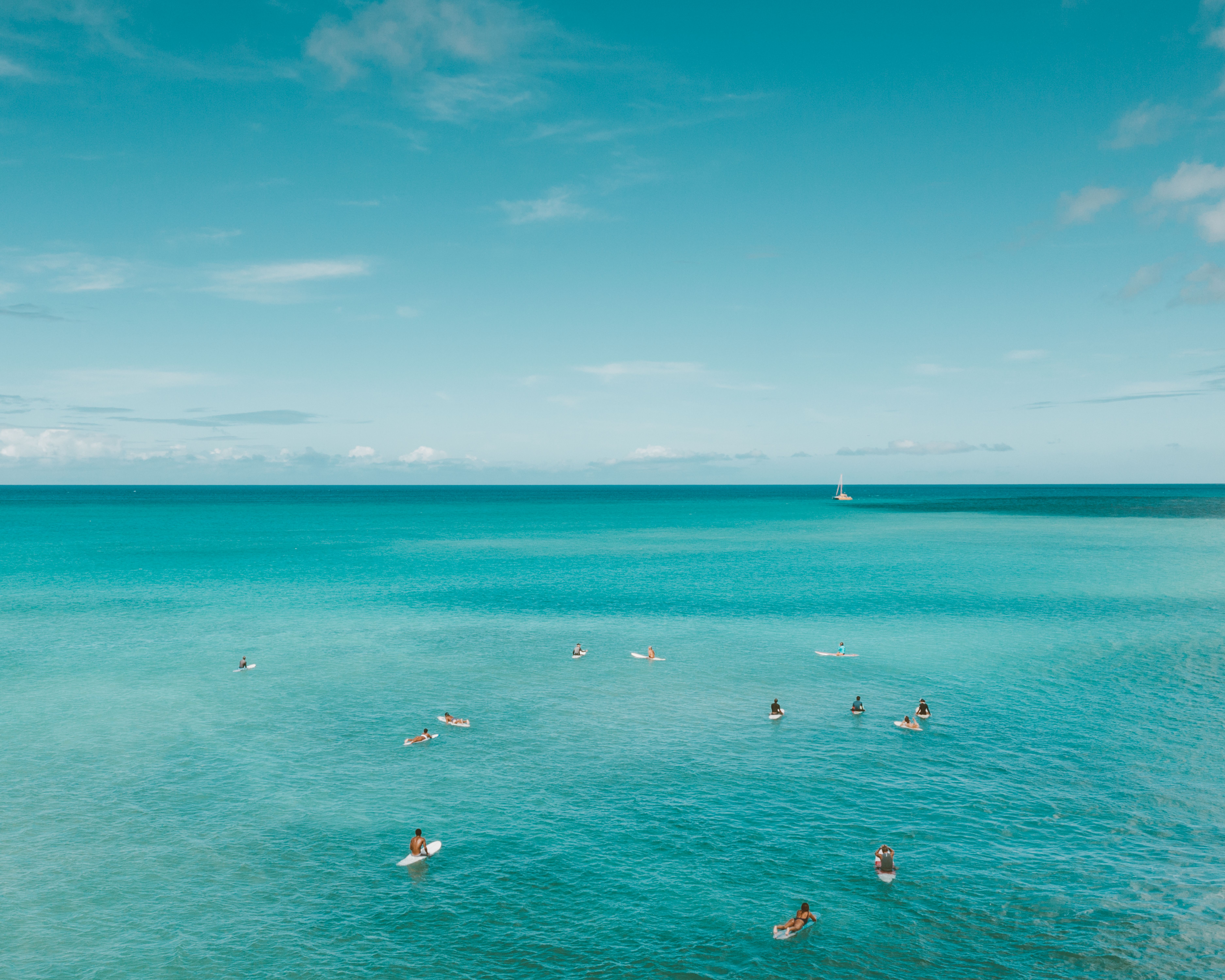 Calm turquoise lagoon water on the west coast of Oahu near the Ko Olina resorts