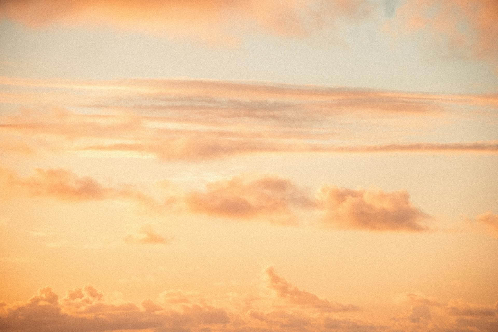 Capturing the serene beauty of a pastel-colored sky during sunset in Honolulu, Hawaii.