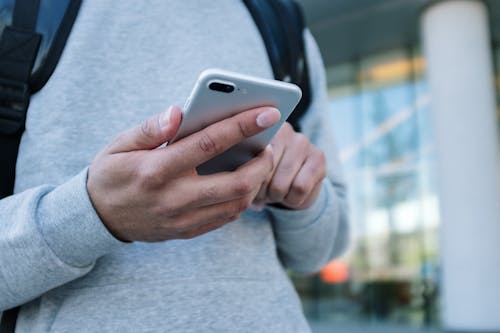 Безкоштовне стокове фото на тему «@outdoor, iPhone, SMS» стокове фото