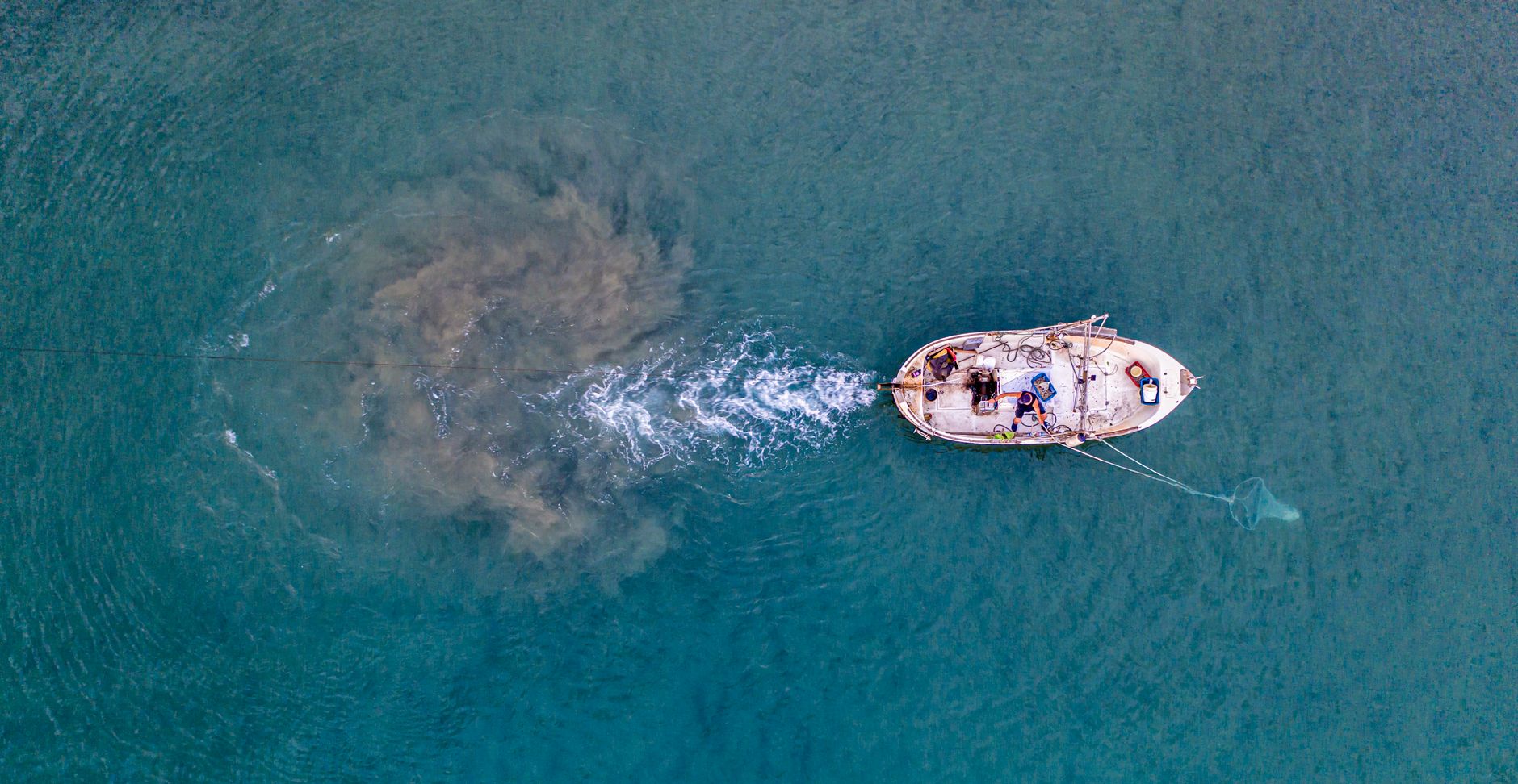CIA a avertizat guvernele europene asupra unor atacuri cu drone lansate de pe nave comerciale rusești în Mediterana, vizând probabil Spania, Franța și Italia