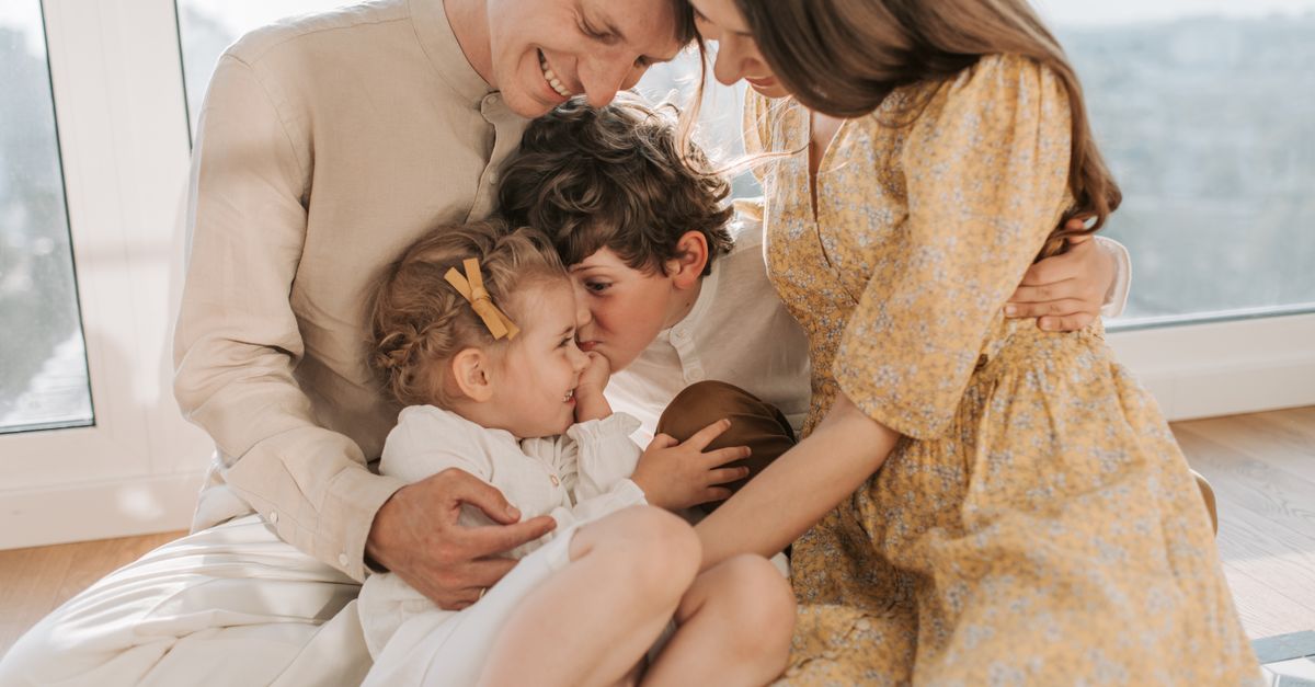 Attachement sécure en famille : les 4 piliers et les 5 erreurs à éviter