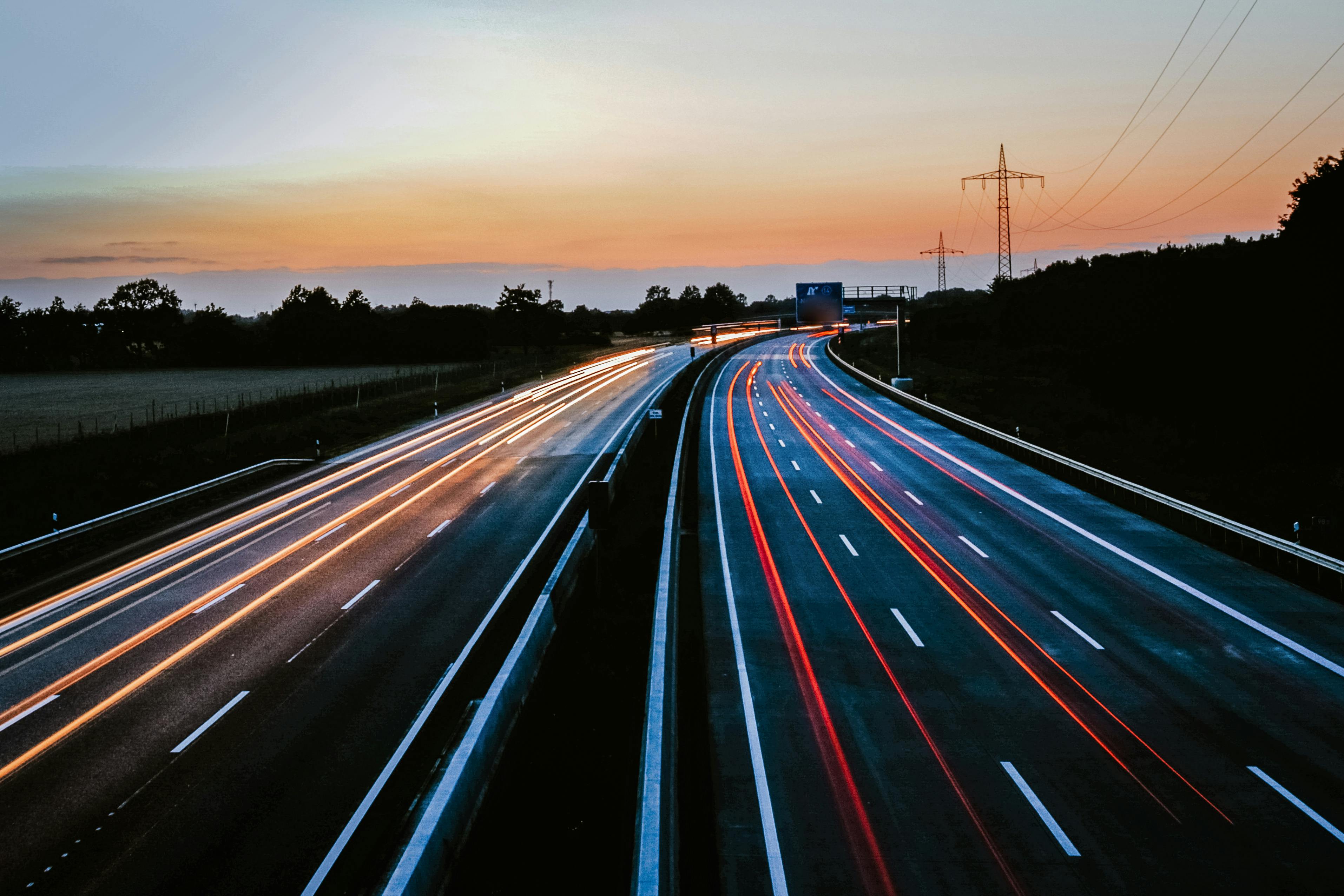 生活：初二車流漸增 國道高乘載措施正式上路