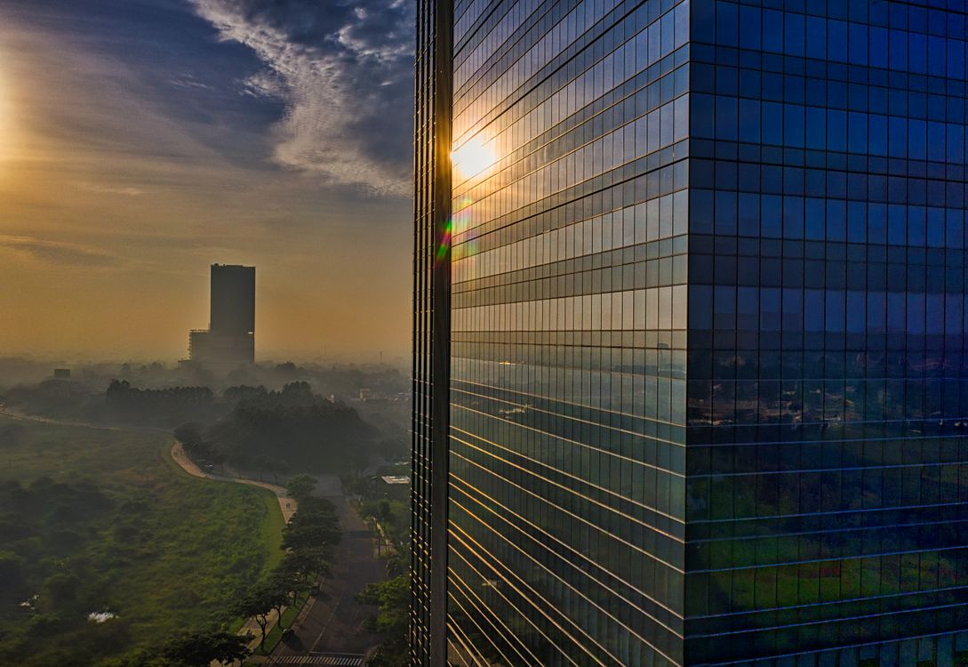 High Rise Building during Sunset · Free Stock Photo