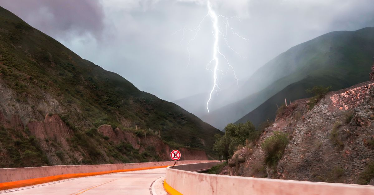 生活:為什麼這兩縣市的雷雨會如此猛烈?氣象署發出什麼警告?