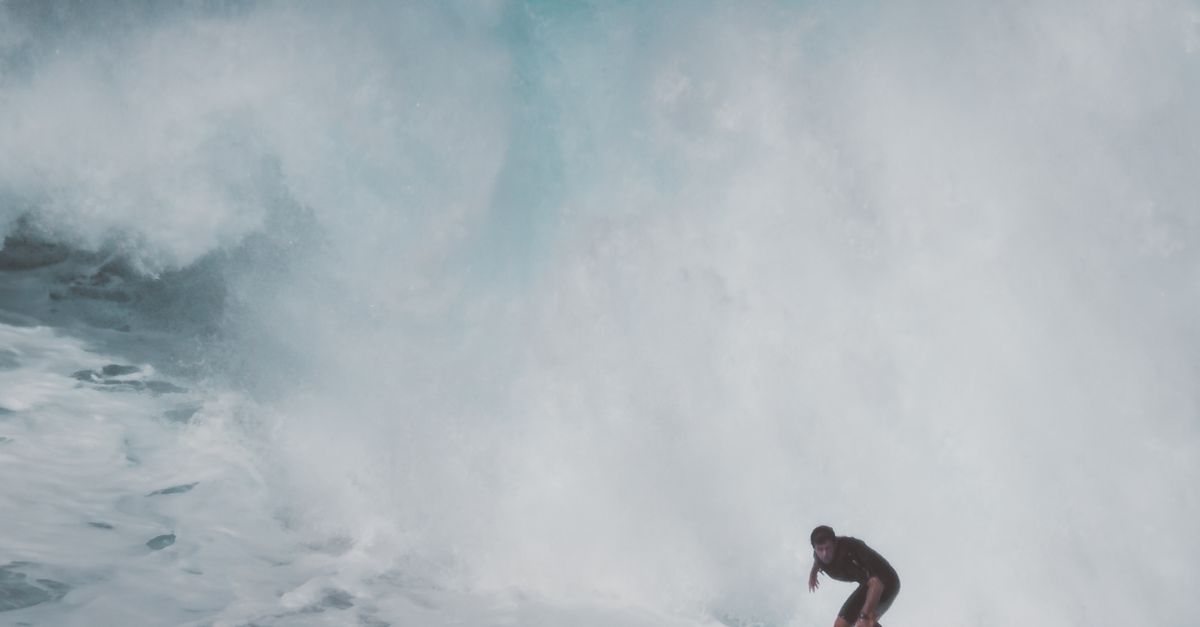 Un documental que navega la historia del surf salvadoreño y su impacto cultural Un documental que navega la historia del surf salvadoreño y su impacto cultural