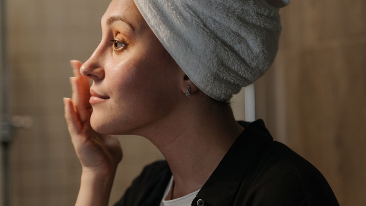 Routines de soins anti-pollution pour la peau en 2026