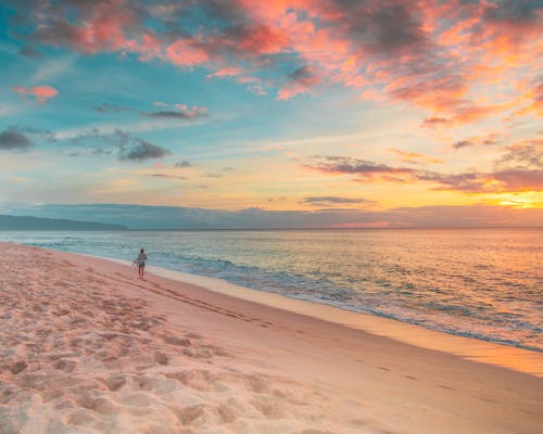 Gratis arkivbilde med gå, gyllen solnedgang, hawaii
