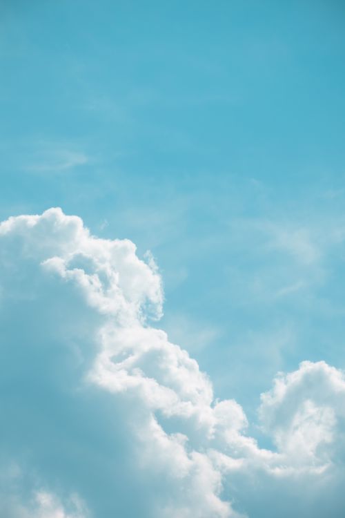 Free Serene view of blue sky and fluffy clouds over Lanzhou, China, perfect for nature lovers. Stock Photo